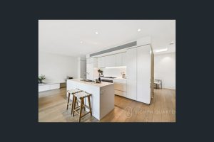 4 Osment St, ARMADALE, VIC 3143 AUS