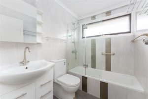 28 Mackellar, WHEELERS HILL, VIC 3150 AUS