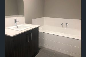 2 glee street, WYNDHAM VALE, VIC 3024 AUS
