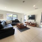 30 BURNHAM CRES, KEYSBOROUGH, VIC 3173 AUS