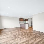 8 Flowering Walk, TARNEIT, VIC 3029 AUS