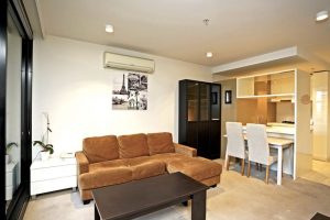 2002/33 Mackenzie Street, MELBOURNE, VIC 3000 AUS