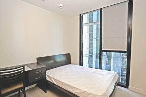 2002/33 Mackenzie Street, MELBOURNE, VIC 3000 AUS