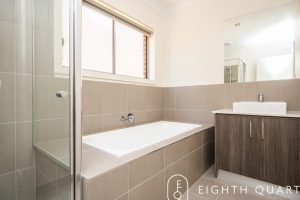 41 Flatbush Avenue, POINT COOK, VIC 3030 AUS