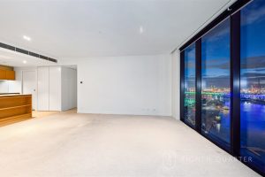 2004/9 Waterside Place, DOCKLANDS, VIC 3008 AUS