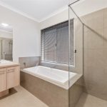 20 Lincoln Way, DOREEN, VIC 3754 AUS