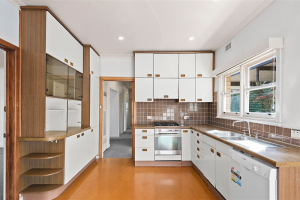 192 Waiora Road, ROSANNA, VIC 3084 AUS