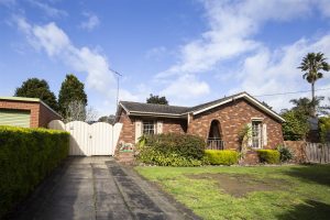 28 Phoenix Drive, WHEELERS HILL, VIC 3150 AUS