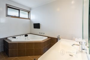 6 Salmon Bay, PATTERSON LAKES, VIC 3197 AUS
