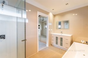 6 Salmon Bay, PATTERSON LAKES, VIC 3197 AUS