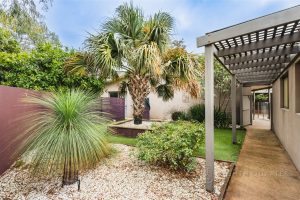 6 Salmon Bay, PATTERSON LAKES, VIC 3197 AUS