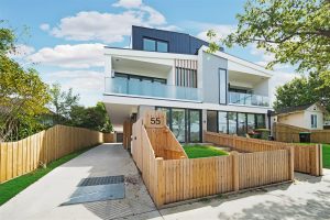 2/55 Seston St, RESERVOIR, VIC 3073 AUS