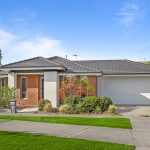2 GLEE STREET, WYNDHAM VALE, VIC 3024 AUS