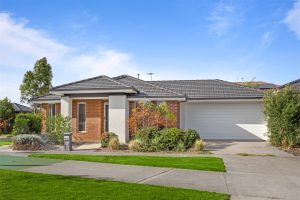 2 GLEE STREET, WYNDHAM VALE, VIC 3024 AUS