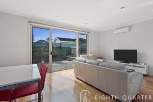 2/6 Lillian Street, PASCOE VALE, VIC 3044 AUS