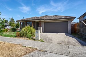 182 Westwood Blvd, KEYSBOROUGH, VIC 3173 AUS