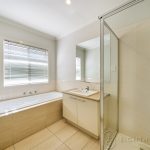 182 Westwood Blvd, KEYSBOROUGH, VIC 3173 AUS
