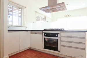 30 Moorookyle Ave, HUGHESDALE, VIC 3166 AUS
