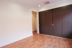 30 Moorookyle Ave, HUGHESDALE, VIC 3166 AUS