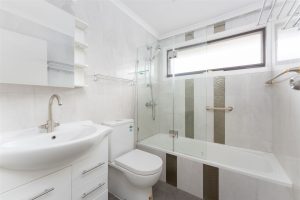 28 Mackellar Ave, WHEELERS HILL, VIC 3150 AUS