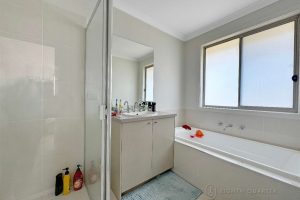 36 Matrix Circuit, CRAIGIEBURN, VIC 3064 AUS