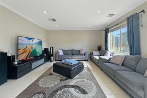 36 Matrix Circuit, CRAIGIEBURN, VIC 3064 AUS