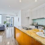 1210/270 King St, MELBOURNE, VIC 3000 AUS