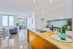 1210/270 King St, MELBOURNE, VIC 3000 AUS