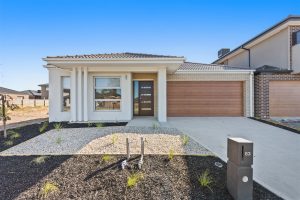 83 Bensonhurst Parade, POINT COOK, VIC 3030 AUS