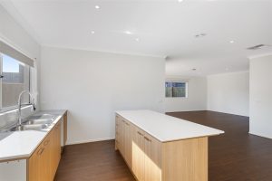 83 Bensonhurst Parade, POINT COOK, VIC 3030 AUS