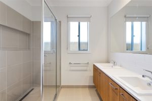 83 Bensonhurst Parade, POINT COOK, VIC 3030 AUS