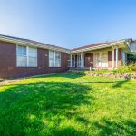92 Windella Cres, GLEN WAVERLEY, VIC 3150 AUS