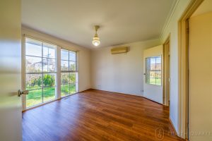 92 Windella Cres, GLEN WAVERLEY, VIC 3150 AUS