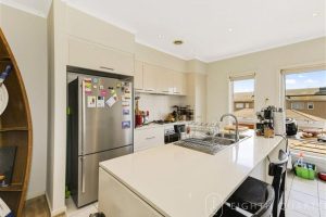 9 Dunk Cres, BONBEACH, VIC 3196 AUS