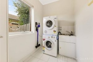 9 Dunk Cres, BONBEACH, VIC 3196 AUS