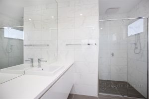 2/741 Elgar Road, DONCASTER, VIC 3108 AUS