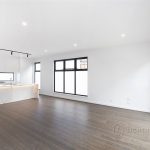2/741 Elgar Road, DONCASTER, VIC 3108 AUS