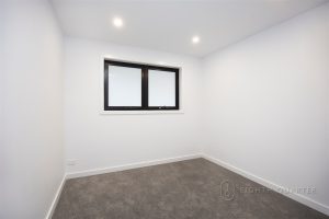 2/741 Elgar Road, DONCASTER, VIC 3108 AUS