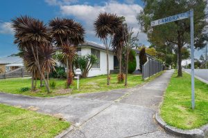 1 Bambra Ct, VERMONT, VIC 3133 AUS