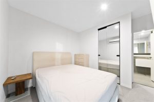 3305 /8 Pearl River Rd, DOCKLANDS, VIC 3008 AUS