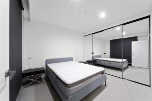 3305 /8 Pearl River Rd, DOCKLANDS, VIC 3008 AUS
