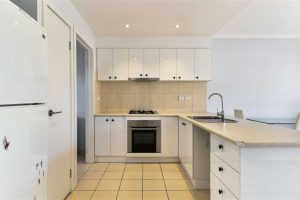 2/41 Winter Cres, RESERVOIR, VIC 3073 AUS