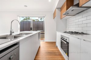 2 Kirkwood Road, PAKENHAM, VIC 3810 AUS