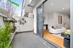 8/70 Auburn Road, HAWTHORN, VIC 3122 AUS
