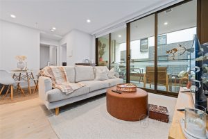 110/50 Kambrook Road, CAULFIELD NORTH, VIC 3161 AUS